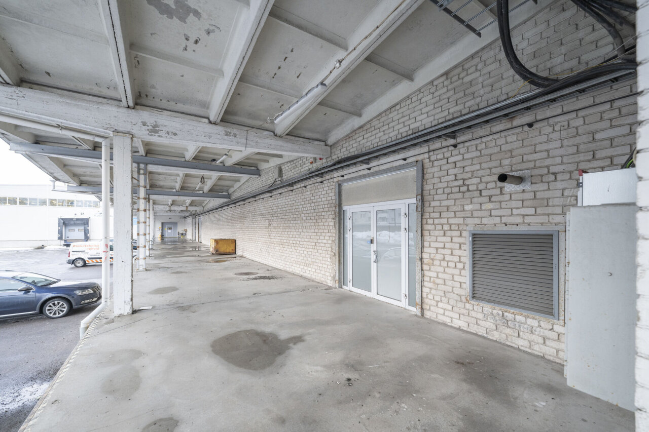 SOODNE 1000 M2 LAOPIND KALDA ÄRIKESKUSES! — Galerii 5