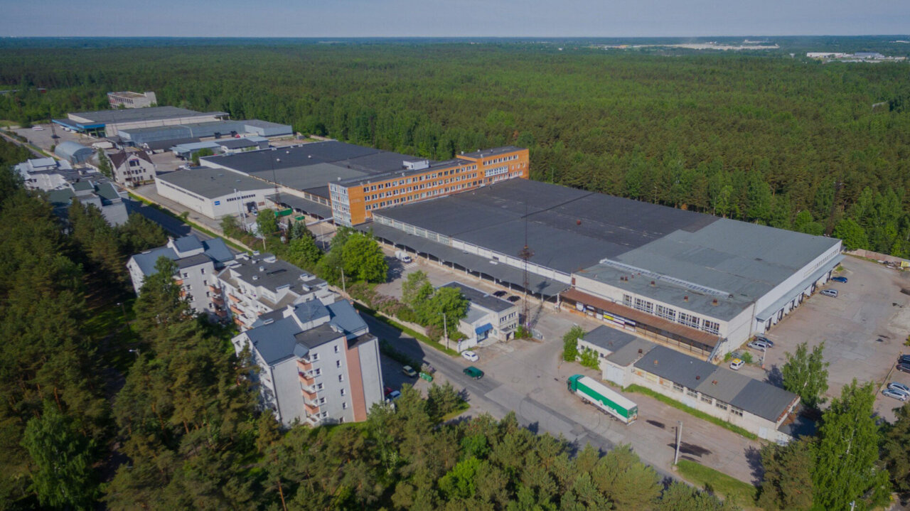 MAHUKAS ÄRIPIND VABANEB JUBA JUUNIS! — 3100 m² Kalda Ärikeskus